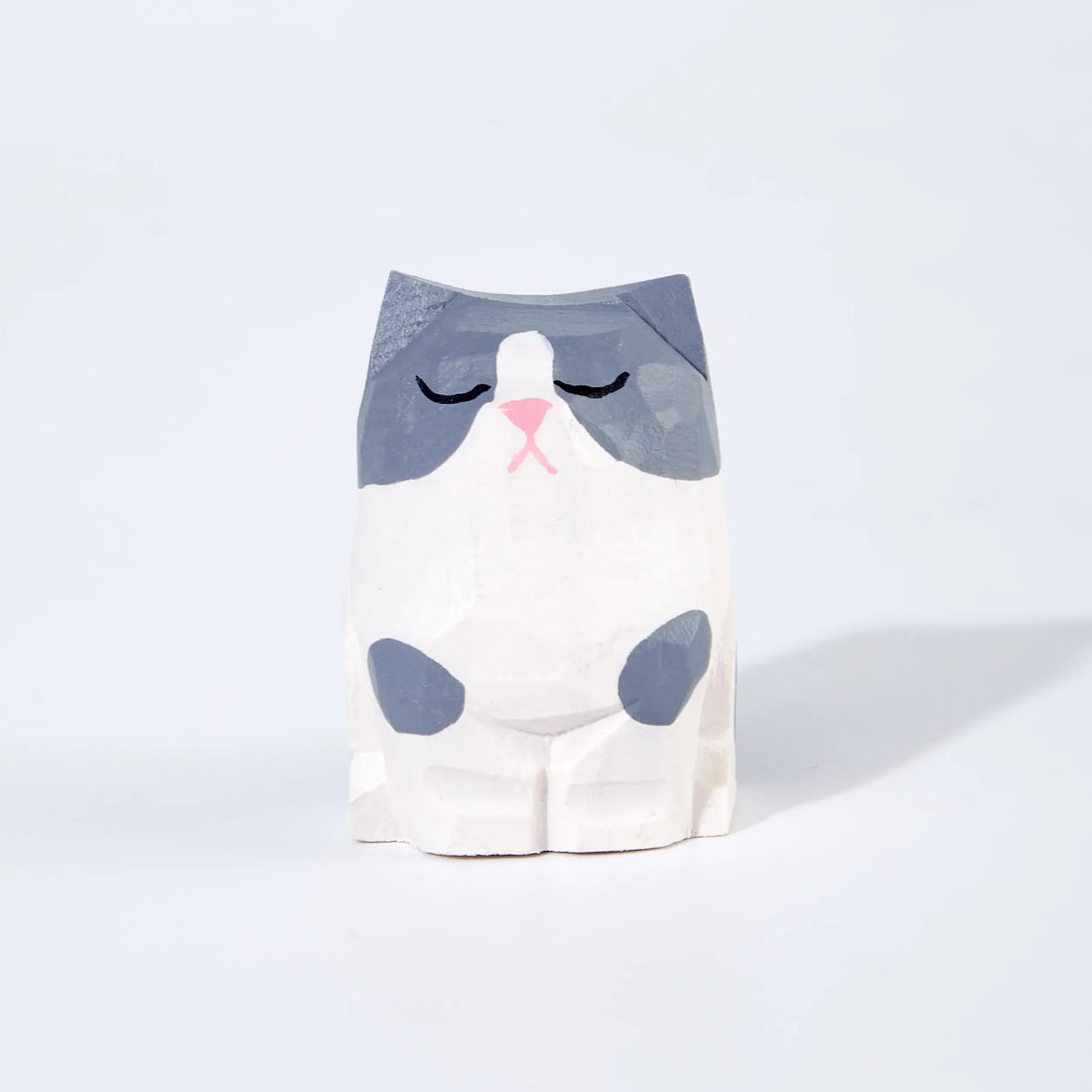 Mokuomo Komi Carved Wooden Cat