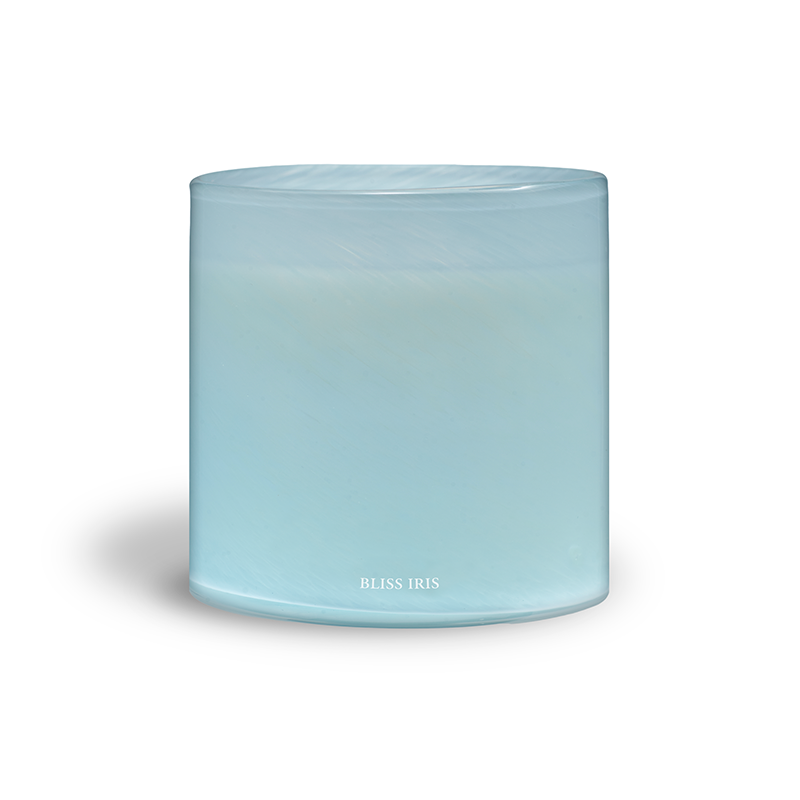 STUDIO Series, 400g Scented Candle - No. 76 Bliss Iris