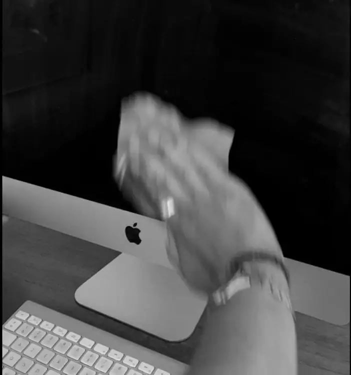 ACT OF CARING - Unscented Eyewear & Tech Care kit 30mL