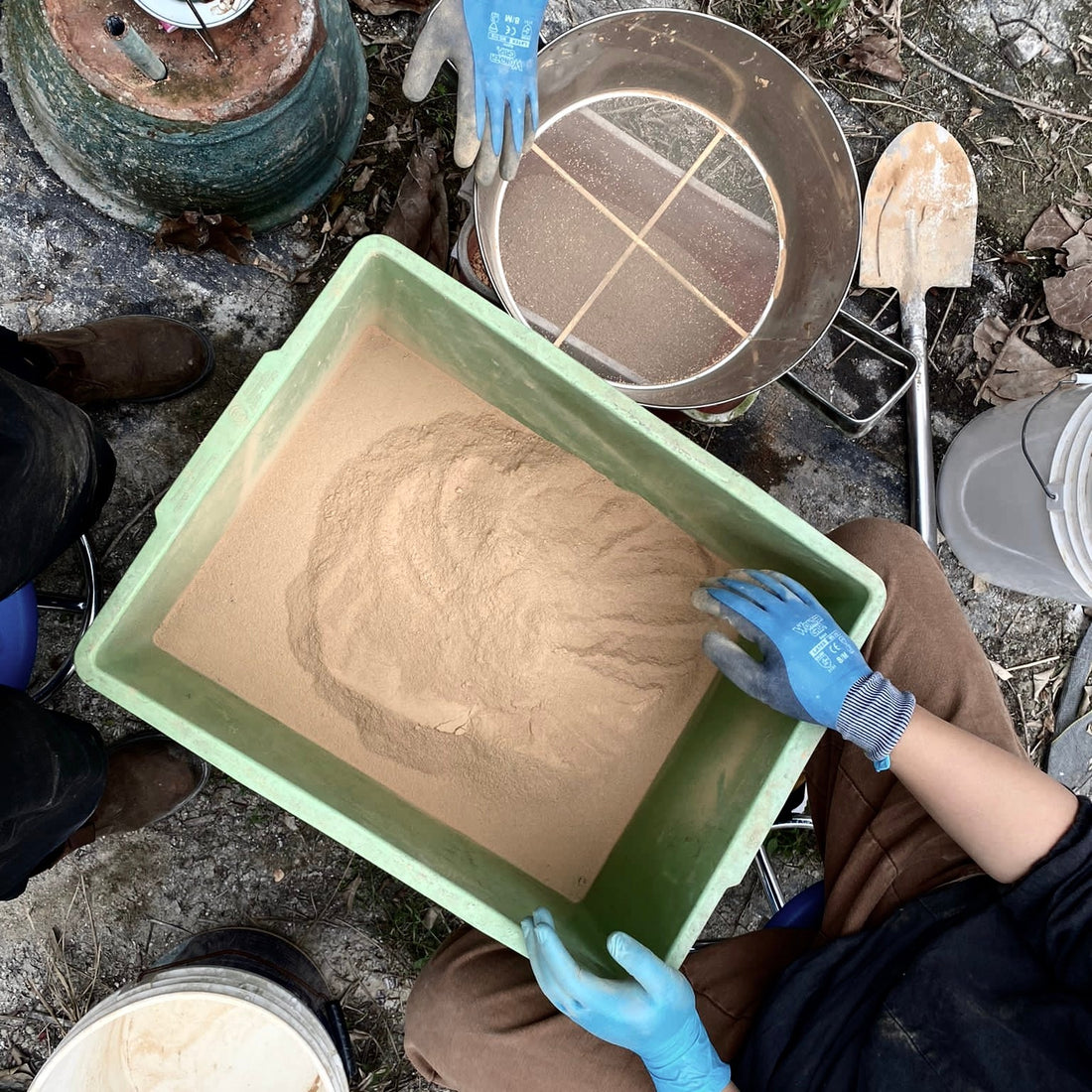 becandle-our-land-sai-kung-soil-velvet-scented-candle-made-in-sai-kung